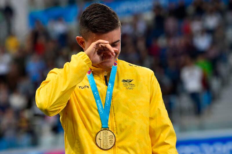 El clavadista Daniel Restrepo sigue haciendo historia