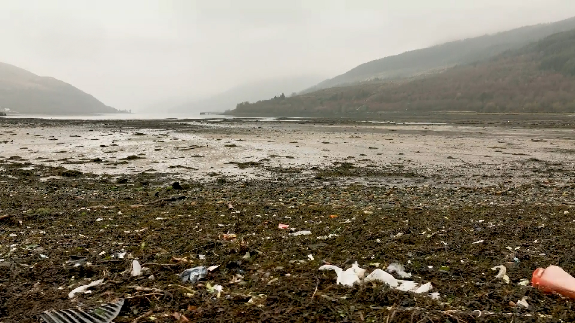 La gran crisis de basura en uno de los lagos más remotos de Escocia