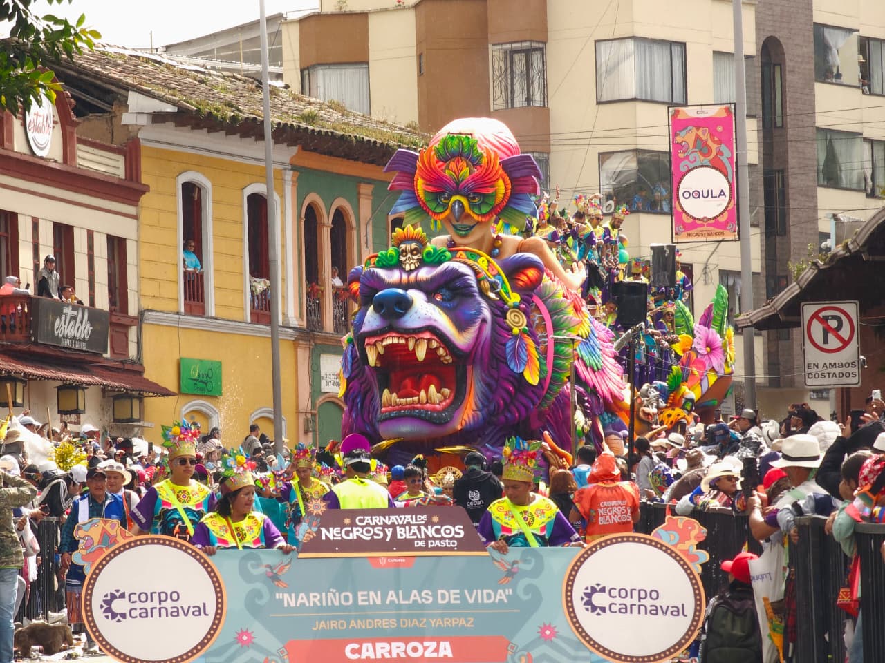 Segundo ganador del carnaval de negros y blancos