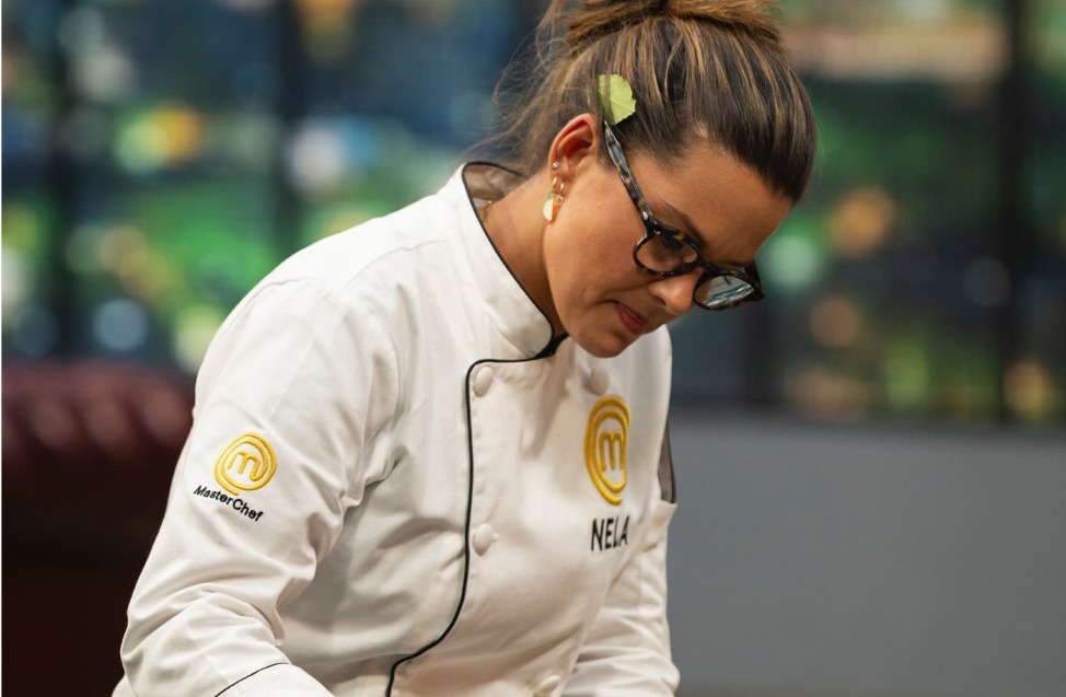 ¿Qué significa la misteriosa hoja de laurel que usa Nela, en ‘MasterChef’?