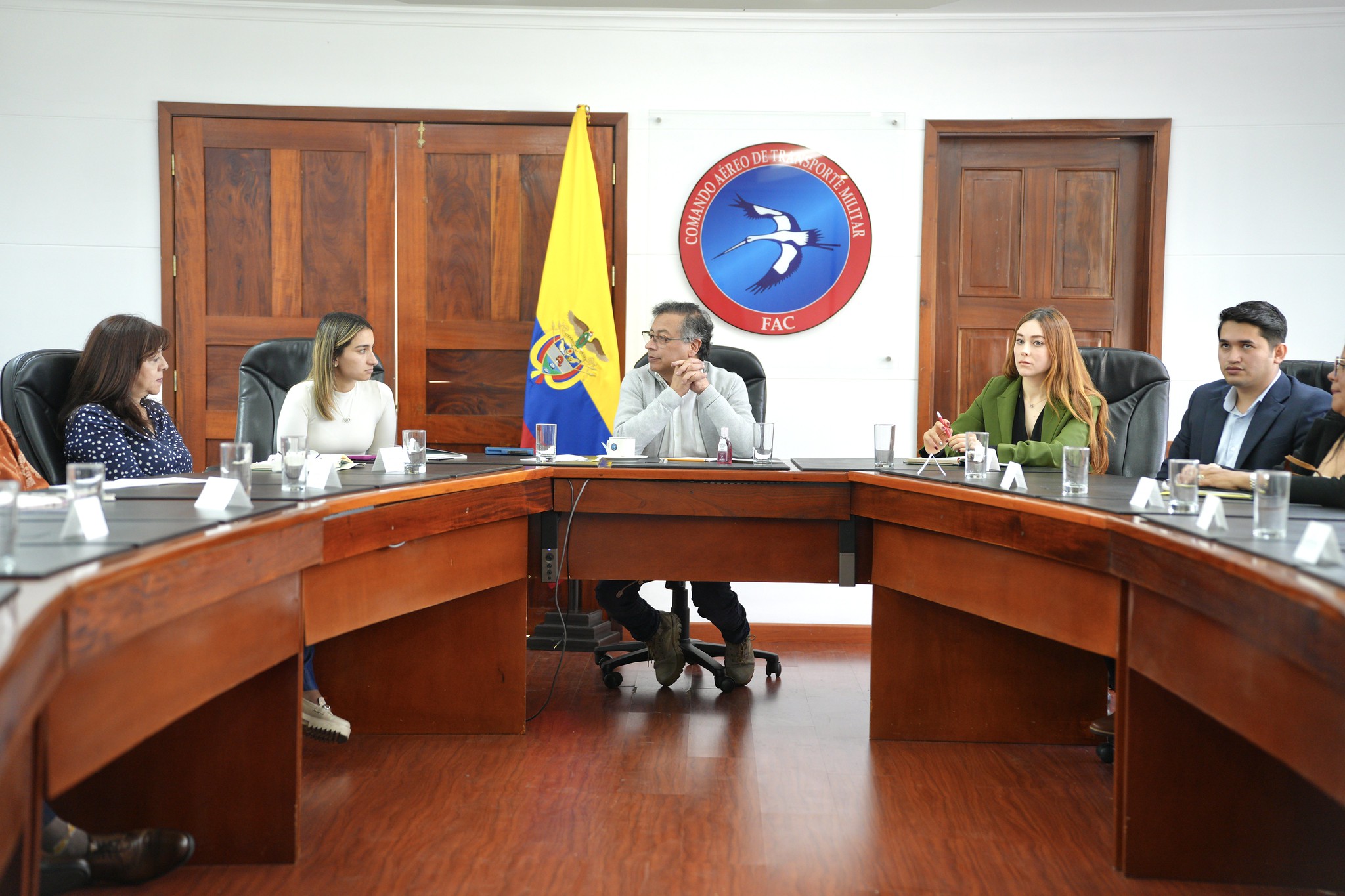 Petro se reunió con líderes de El Plateado para discutir sobre seguridad e inversión