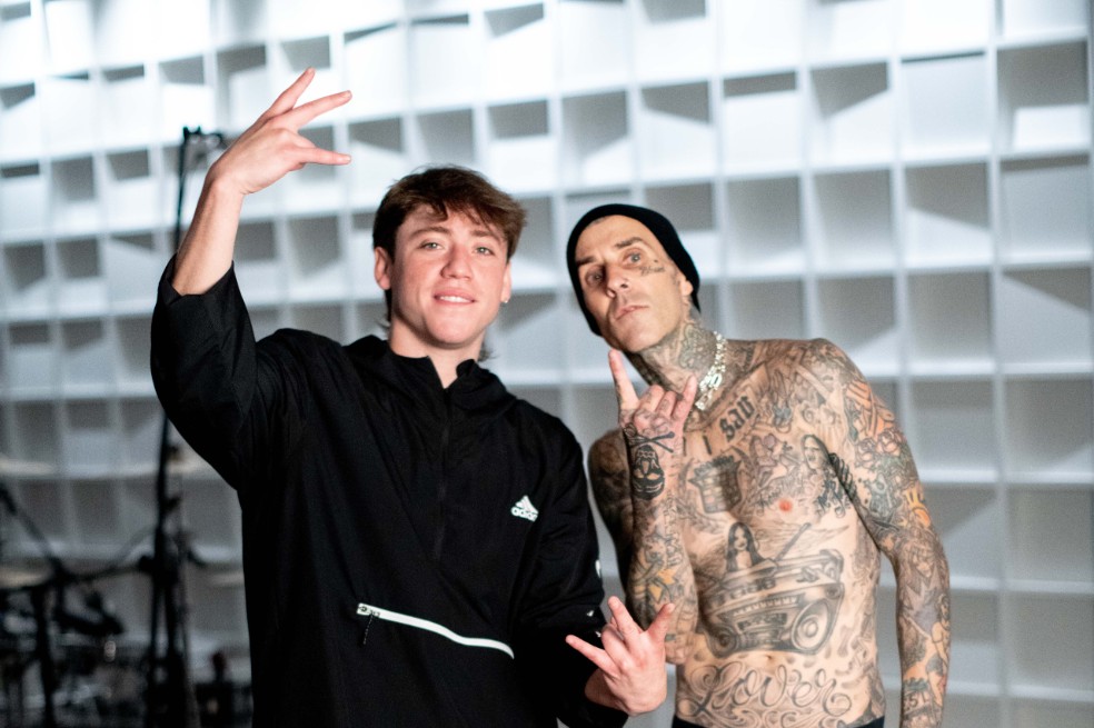 Paulo Londra sorprende con el lanzamiento de “Nublado” junto a Travis Barker