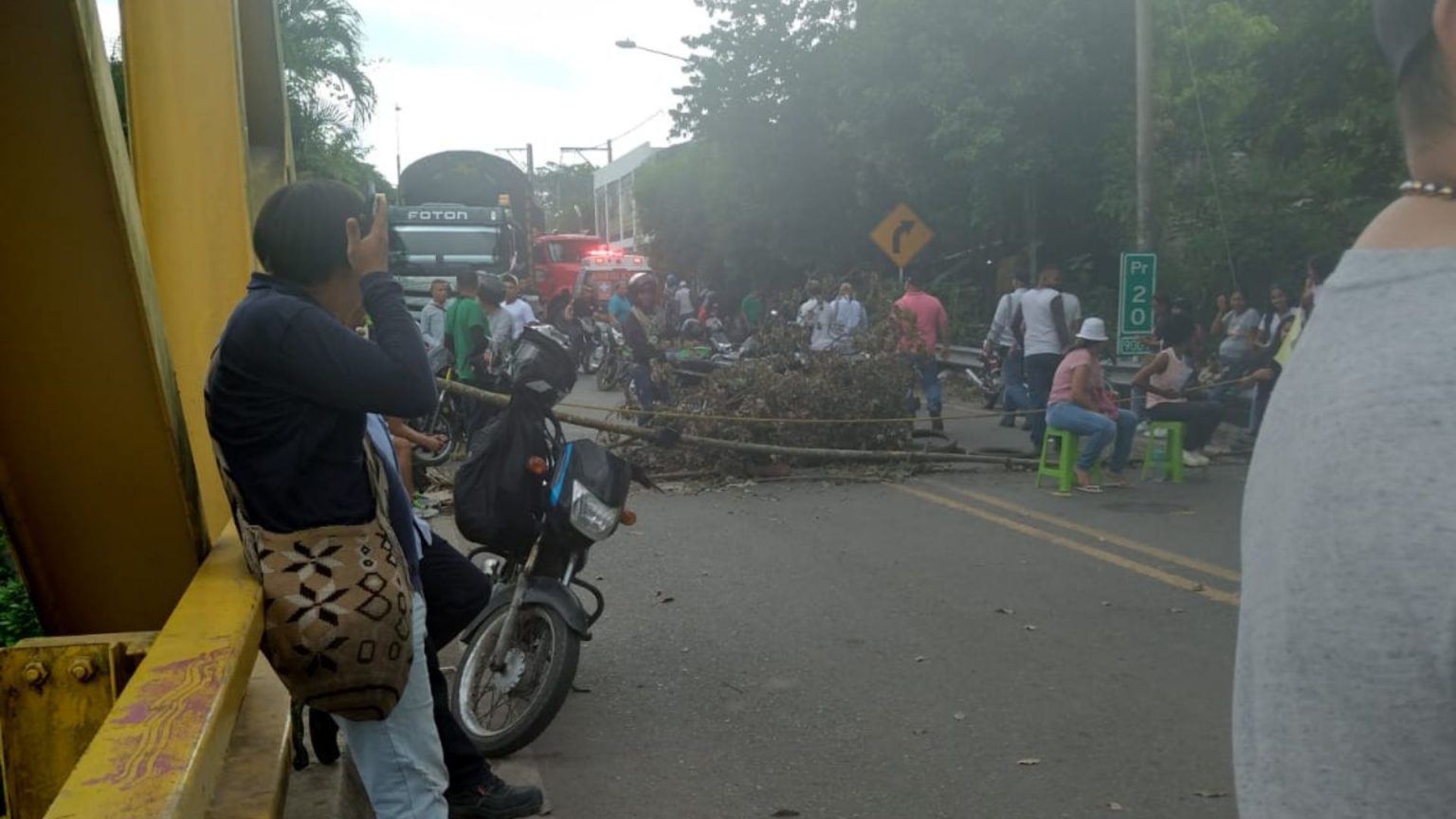 Habilitan temporalmente la vía Riohacha–Santa Marta tras protesta de campesinos