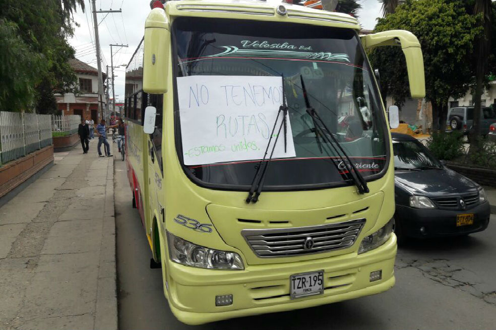 Empresas de transporte público de Sibaté cesan actividades por dificultades en el acceso a Bogotá