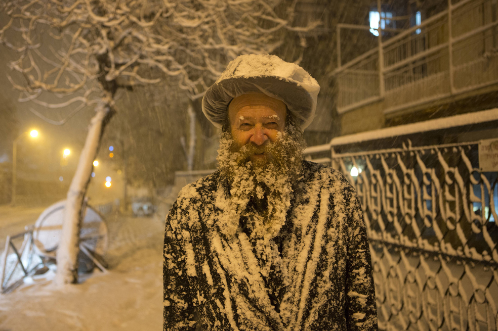 Fuertes tormentas de nieve afectan al Medio Oriente