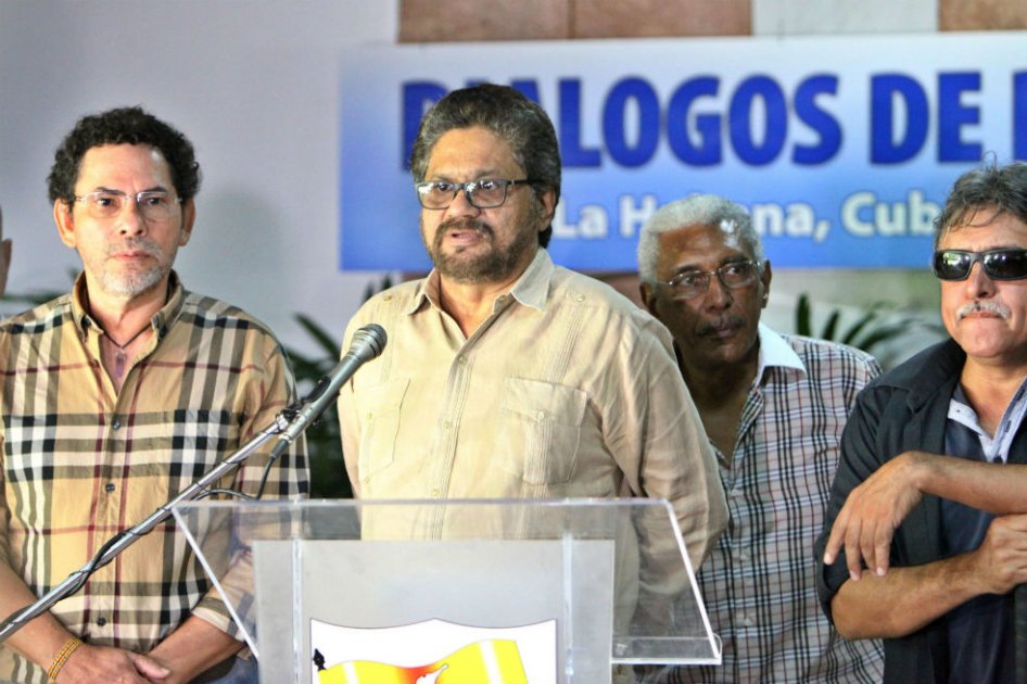 Piden a las Farc primero responder a justicia y víctimas antes de pedir curules en Congreso