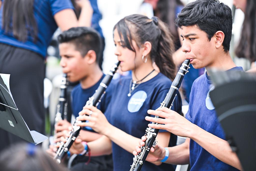 El concierto también contó con la participación de 13.226 estudiantes de 38 colegios oficiales del Distrito, que hacen parte de “Vamos a la Filarmónica”, un proyecto de formación musical.