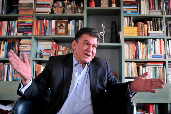 «El 10% de los avales entregados fueron comprados»: León Valencia
