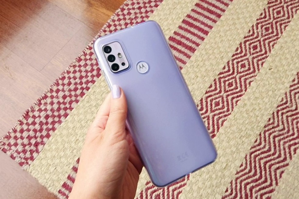 Probamos una unidad de color lila pastel, que tiene un leve escarchado, pero no genera reflejo.