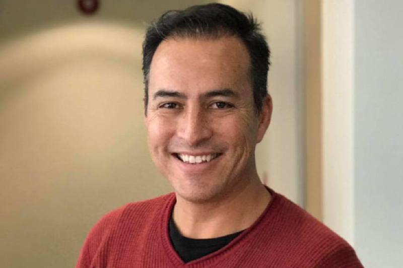 José Alberto Parra y la nueva forma de leer libros