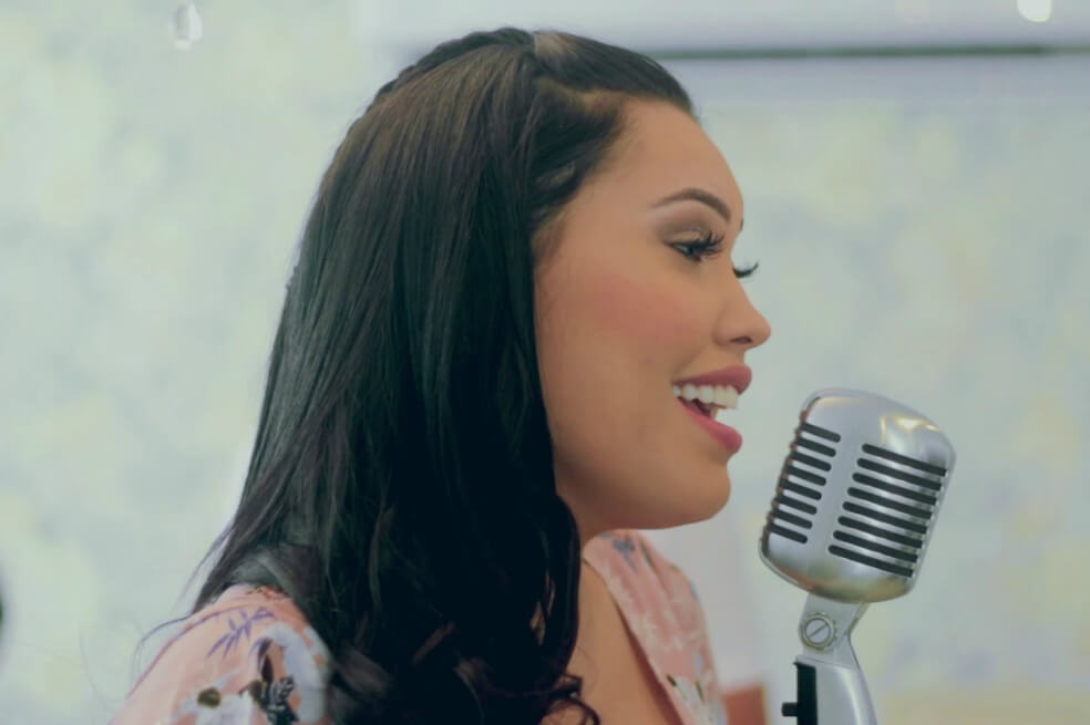 Ana del Castillo, cantante de vallenato, sufrió un accidente automovilístico