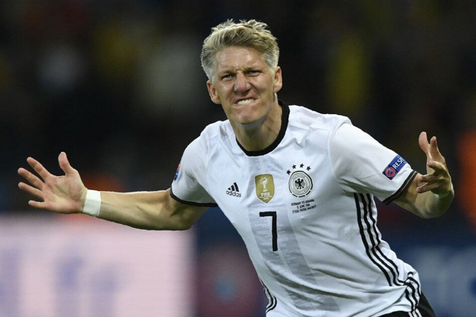 El alemán Bastian Schweinsteiger anuncia su retiro del fútbol