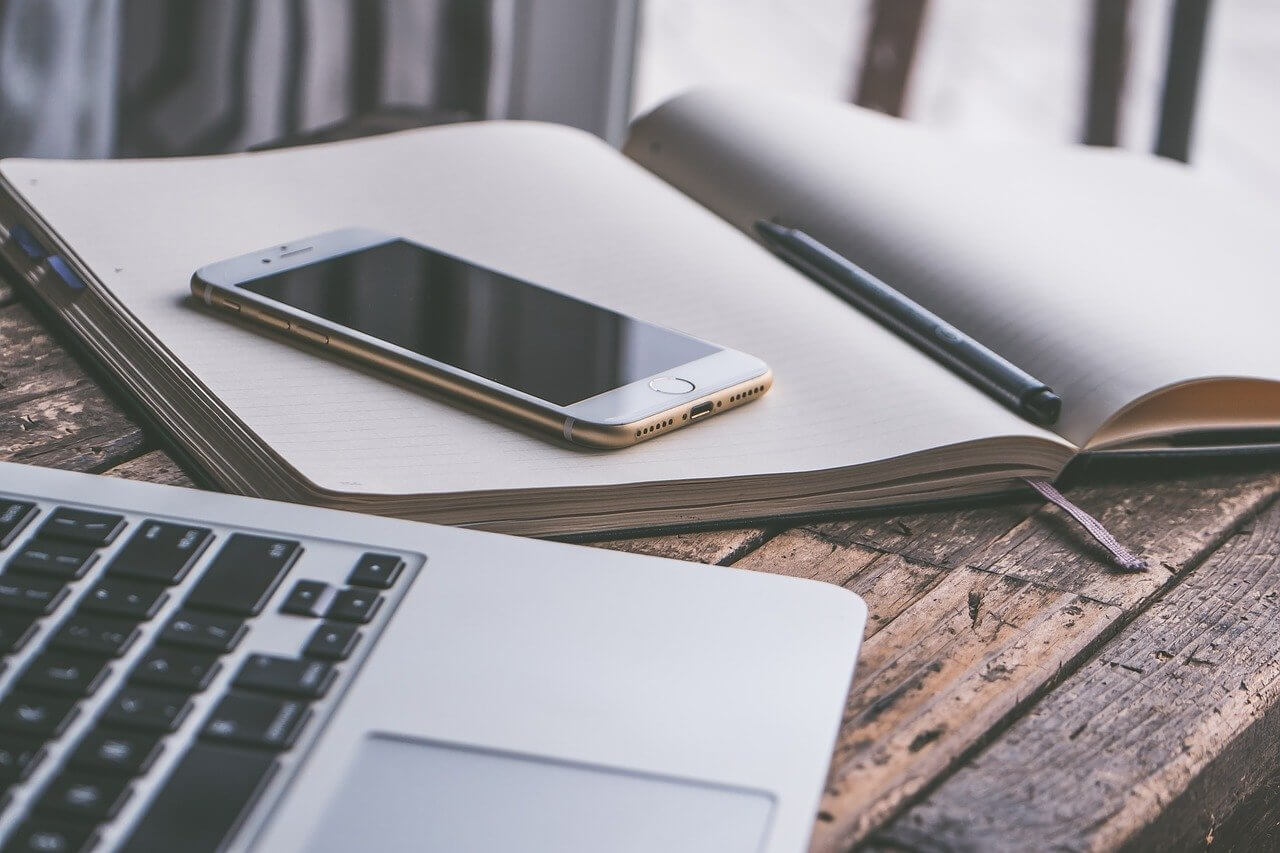 Google y Facebook aplazan el regreso a trabajo presencial hasta 2021