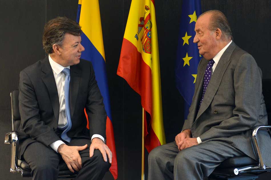 El Rey de España le dijo a Santos que está “tullido”