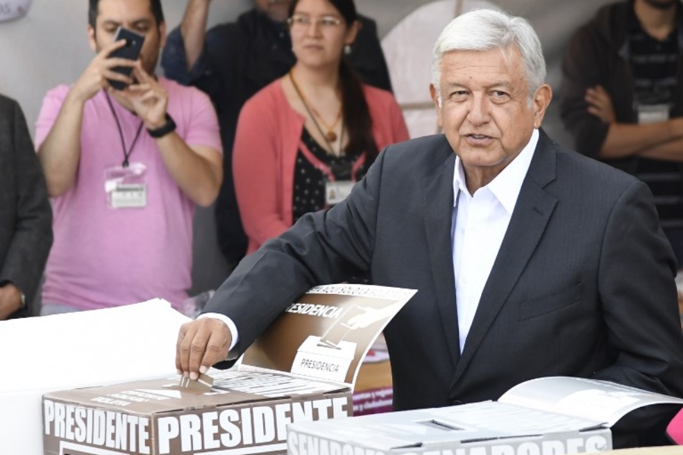 Se cierran las urnas y todo México espera que haya un conteo limpio