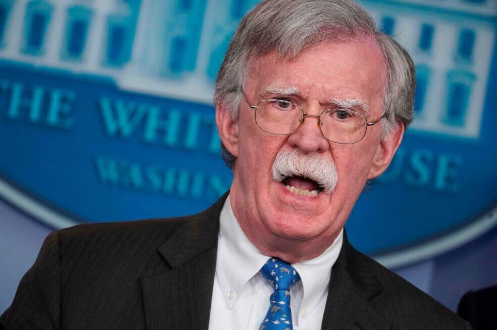 John Bolton recomienda a Maduro aprovechar la amnistía que ofrece Guaidó