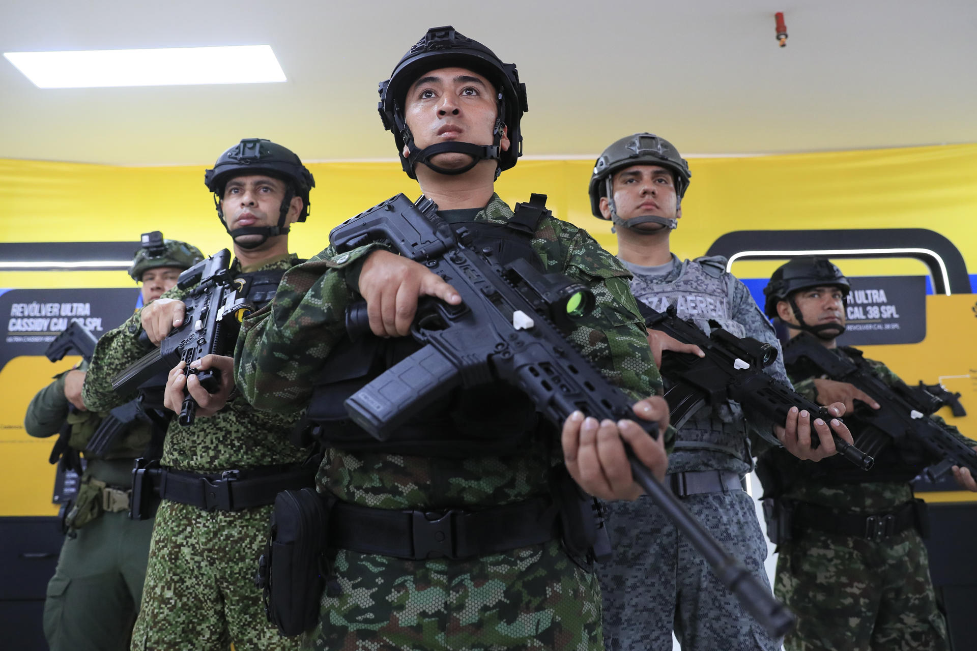 Accidente durante pruebas del nuevo fusil Jaguar dejó dos soldados heridos en Tolemaida