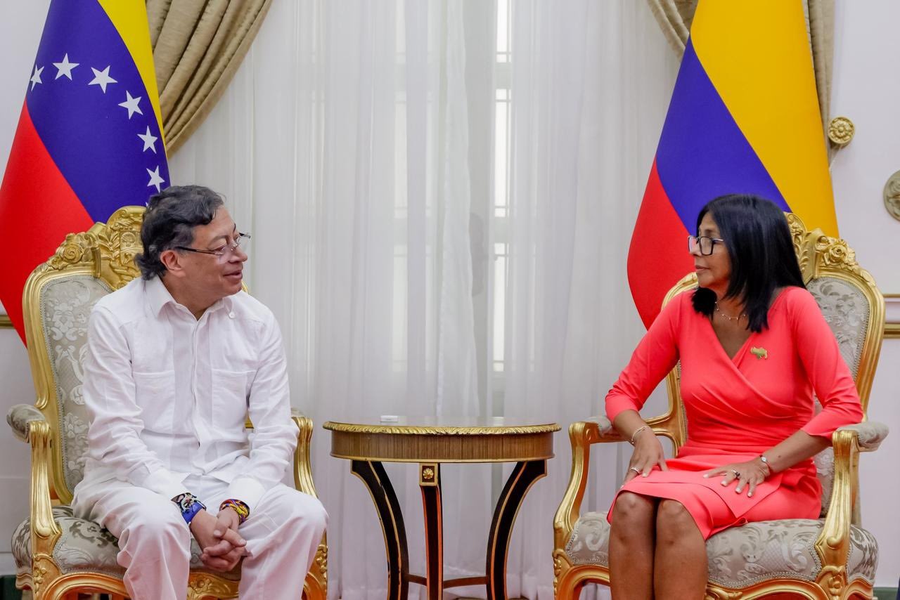 Terminó cita entre Gustavo Petro y Delcy Rodríguez: ¿qué dijo el presidente?