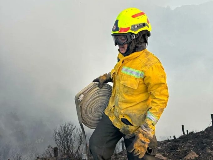 Controlan incendio de Entre Nubes en un 100% y continua trabajo en El Cable