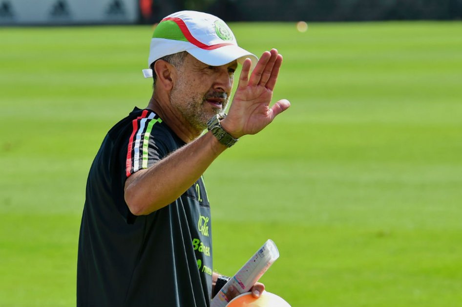 Juan Carlos Osorio pierde a Jonathan Dos Santos y Oswaldo Alanís por lesión