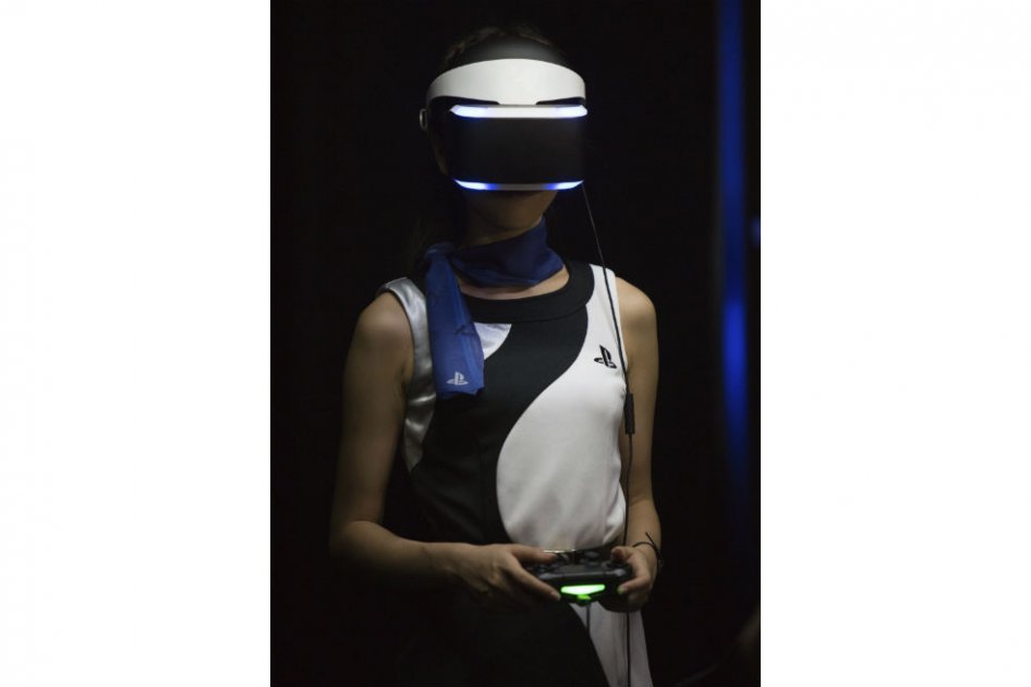 Casco de realidad virtual para el Playstation 4 llegará a las tiendas en octubre