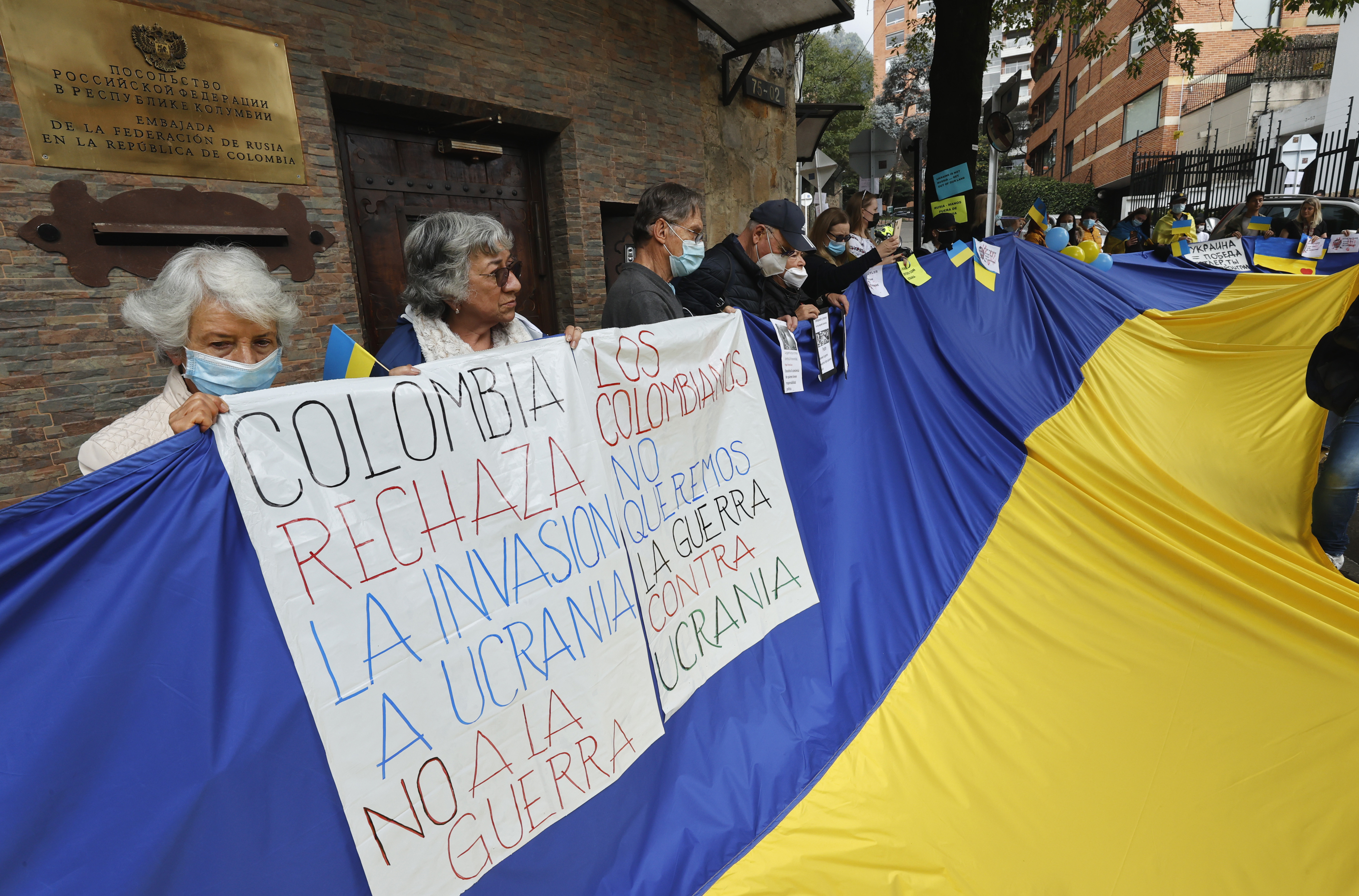 Colombia evacuó a otro colombiano de Ucrania, ¿cuántos quedan?