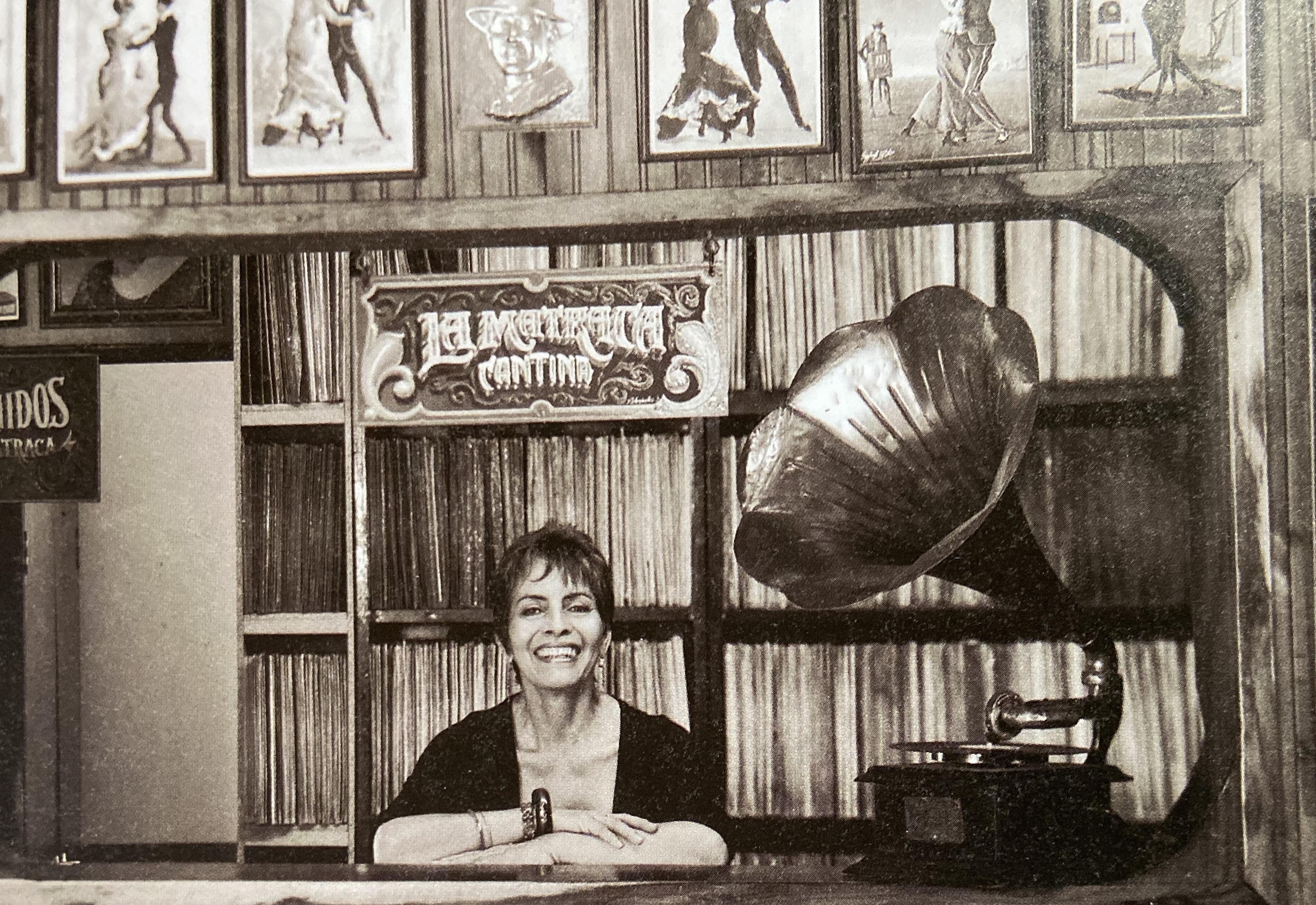 La negra Santa llegó
