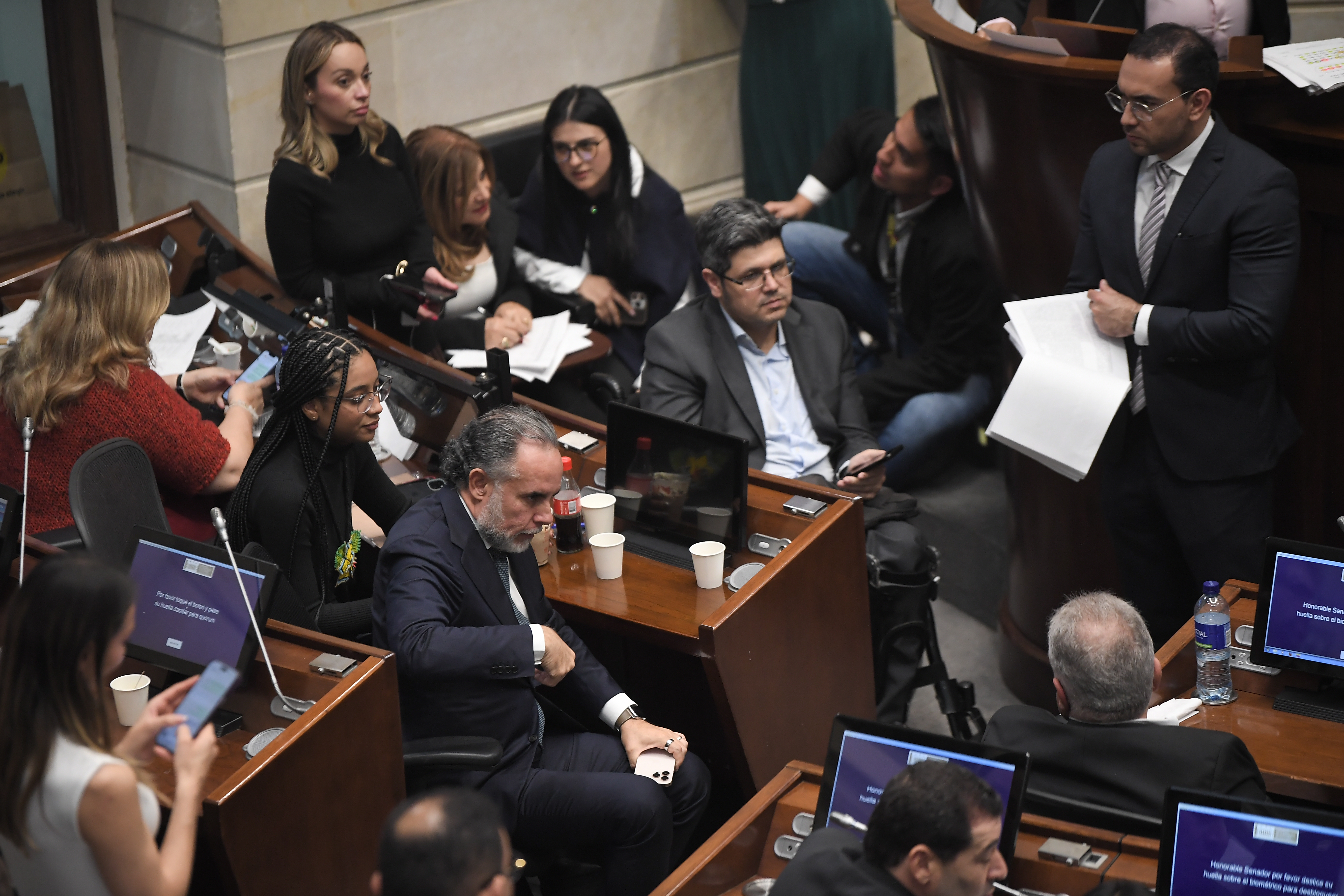 Ministro del interior durante la Plenaria de Senado (Congreso de la República) referente a la Reforma Laboral