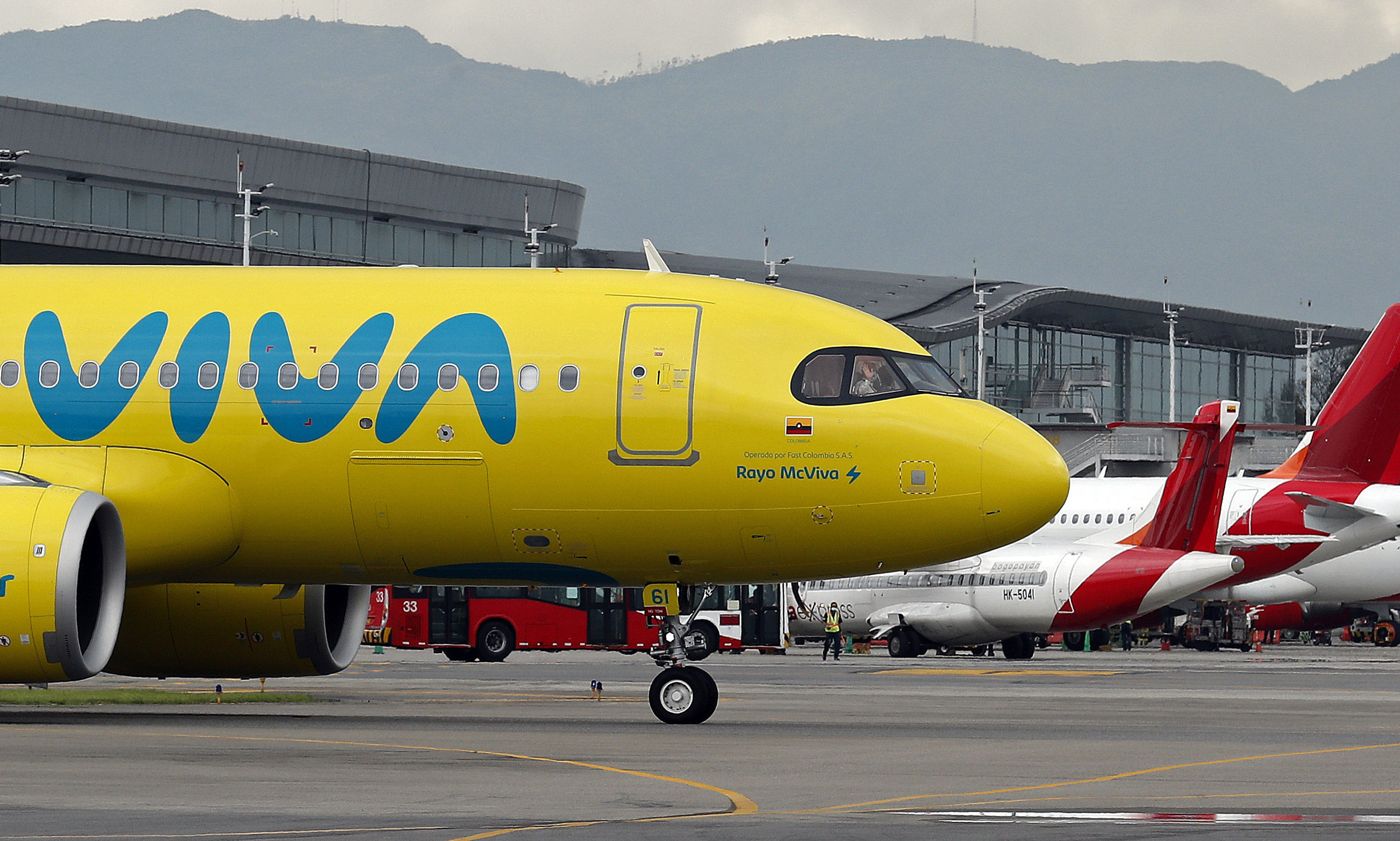 Colombianos en el exterior varados por la crisis de Viva Air: ¿qué deben hacer?