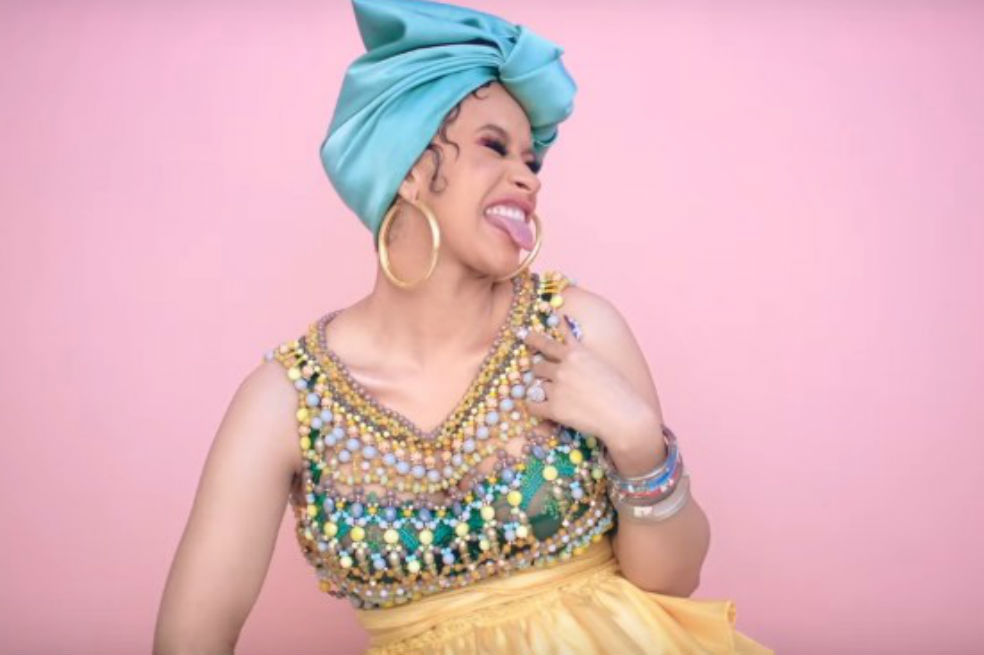 Cardi B estrena video junto a J Balvin y Bad Bunny