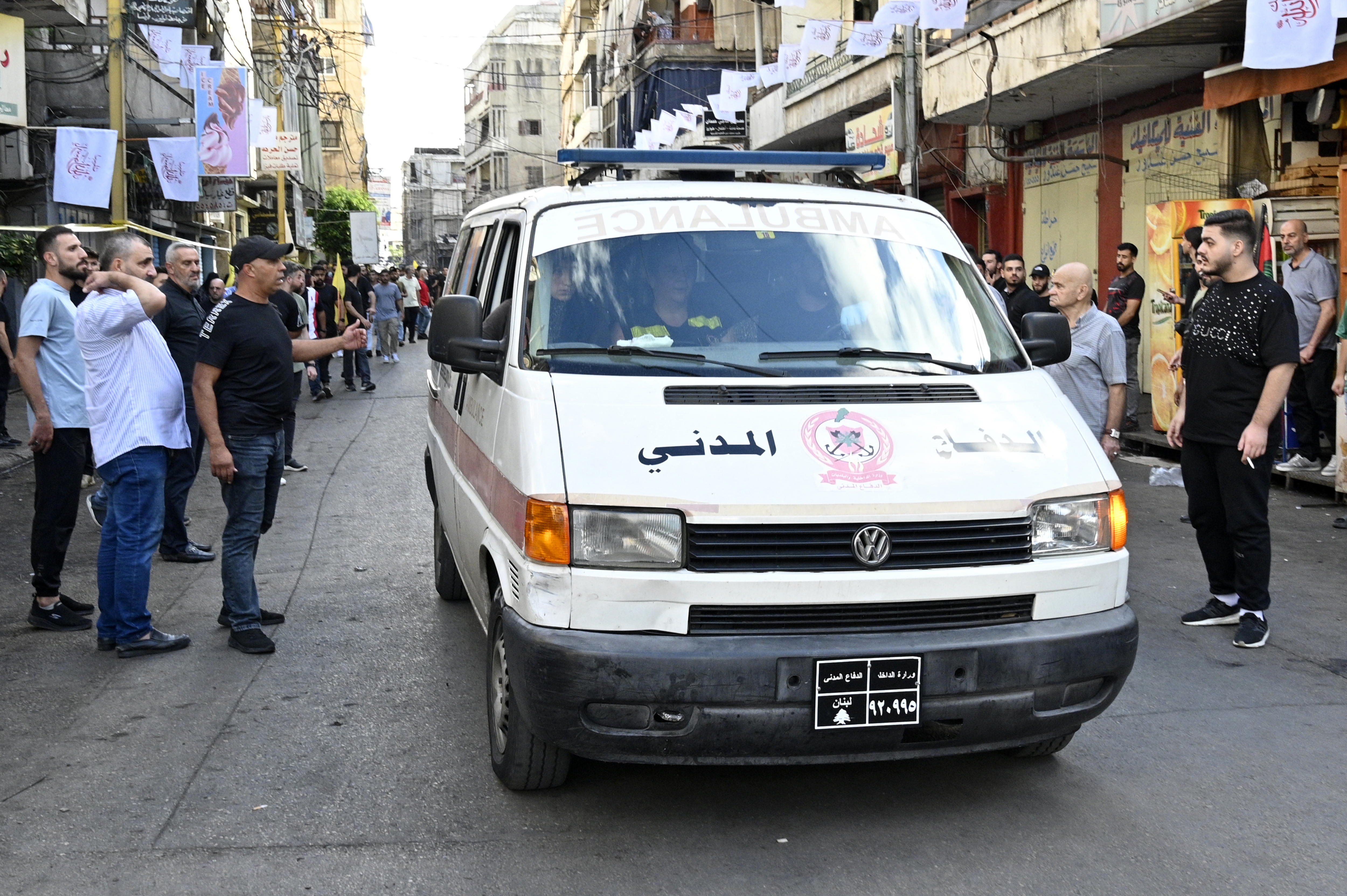 Líbano: los aparatos con explosivos pasaron desapercibidos ante Hezbolá por meses