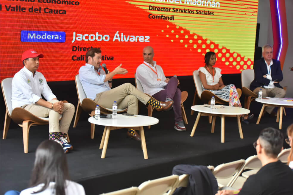 Sobre la programación del Movimiento de Empresas Creativas en Cali