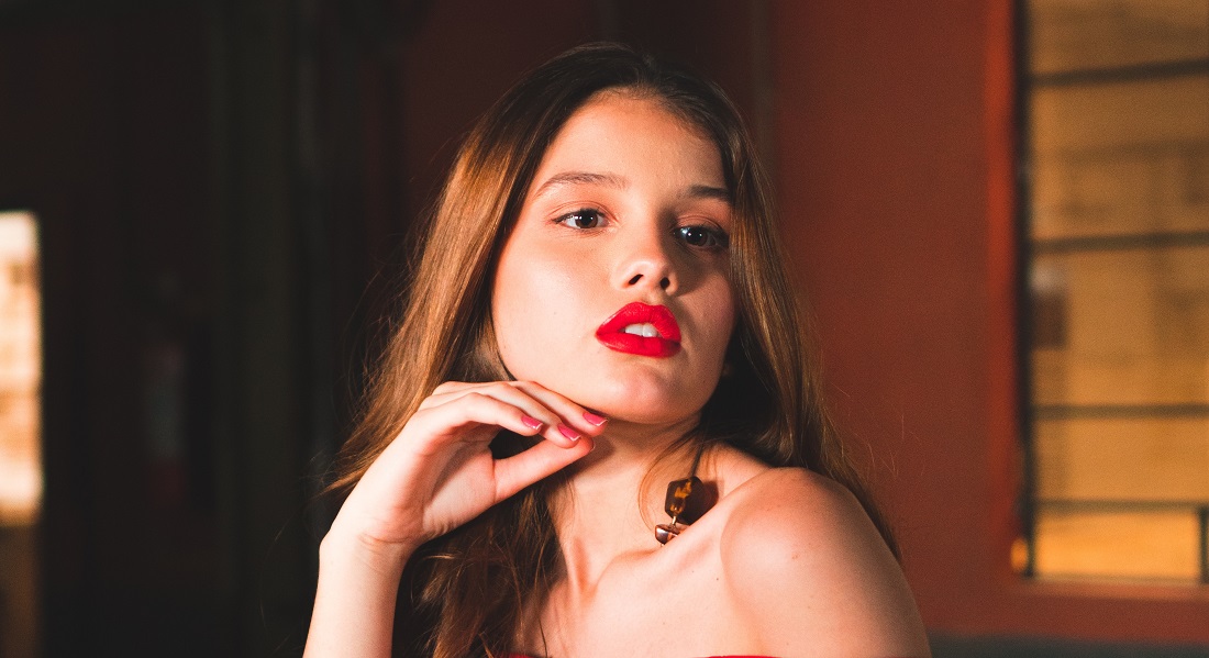 ¿Se te parten los labios cuando usas labial? Con este paso a paso lo puedes evitar