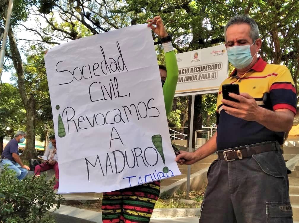 Las tramposas normas para revocar el mandato de Nicolás Maduro en Venezuela