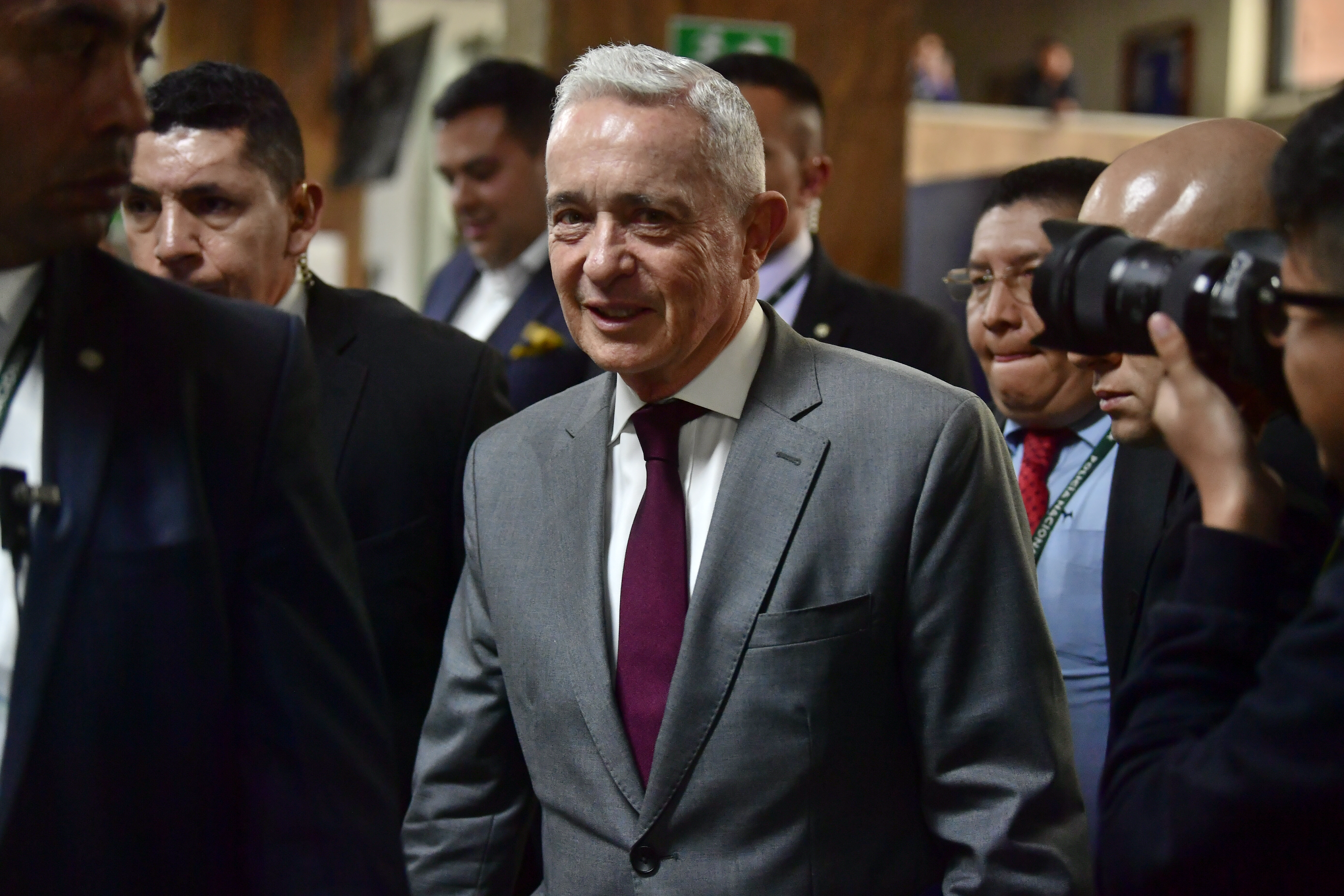 Expresidente de Colombia, a su salida del juicio oral que se adelanta en los Juzgados de Paloquemao