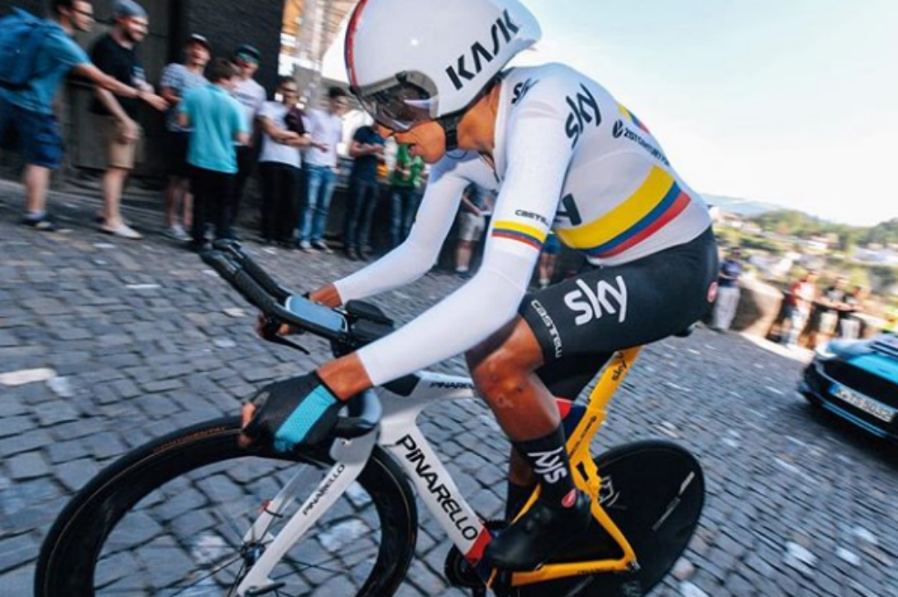 Egan Bernal y Fernando Gaviria reaparecieron en el prólogo del Tour de Romandía