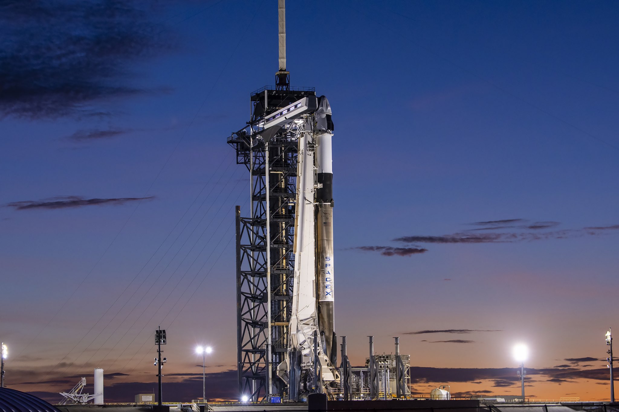 La confusión sobre el despegue de la misión para primera caminata espacial privada