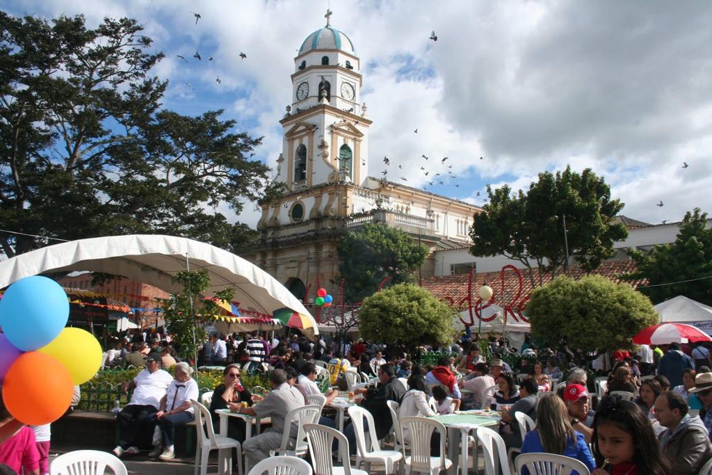 El municipio llamado “la ciudad de la luna” en Colombia: cómo llegar y qué hacer