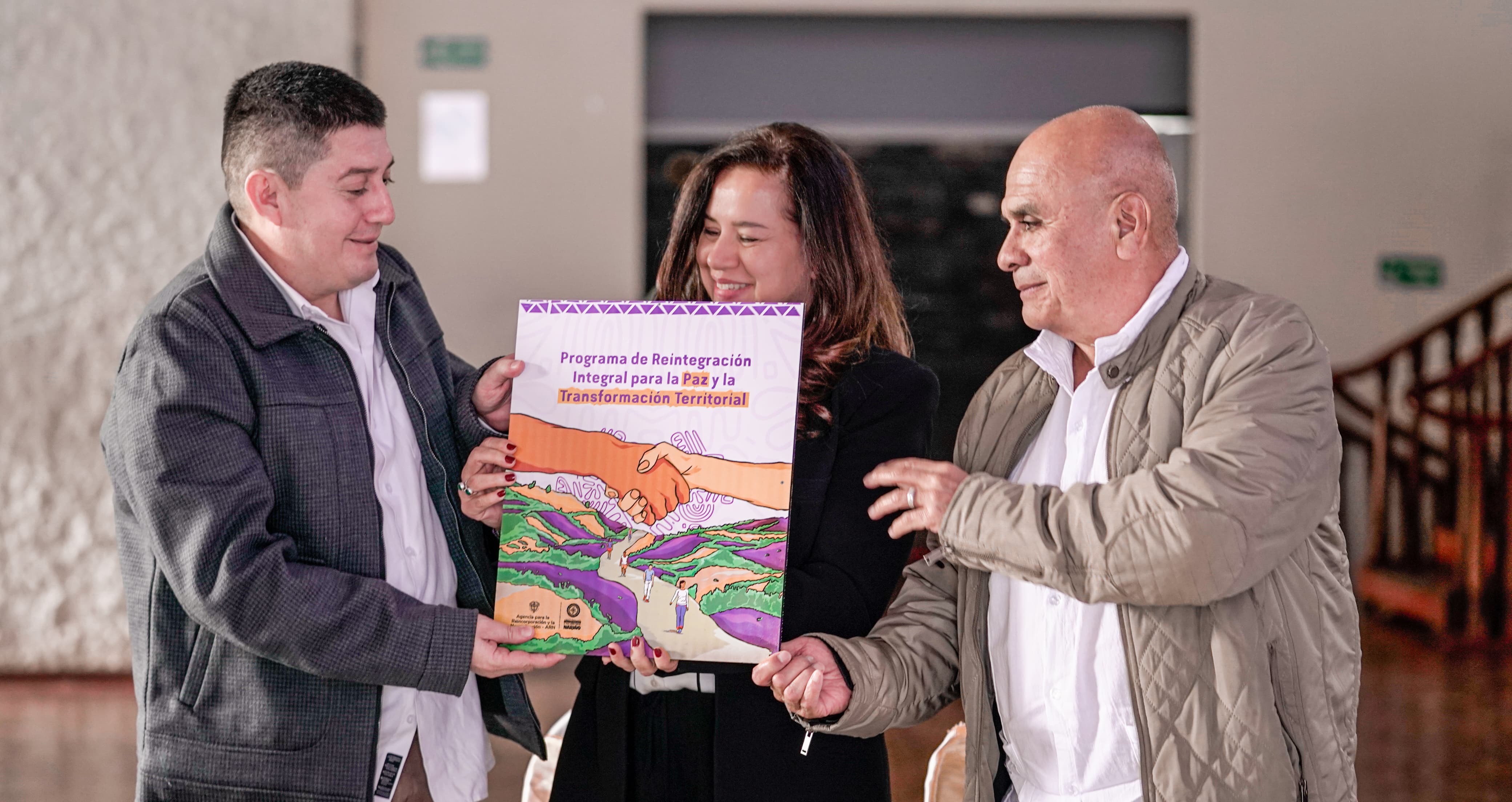 En el evento de presentación estuvo la directora de la ARN, Alejandra Miller, y el jefe negociador del Gobierno en el proceso con Comuneros del Sur, Carlos Erazo.