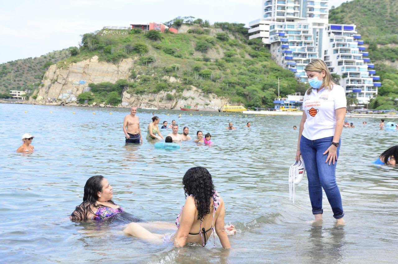 Santa Marta se despoja del tapabocas en espacios abiertos