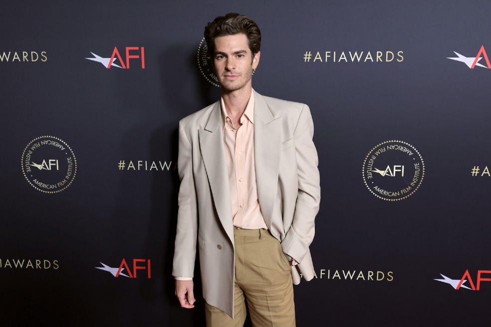 Hombres: ¿qué es la ropa de cóctel? Aquí te ensañamos a escoger el outfit perfecto