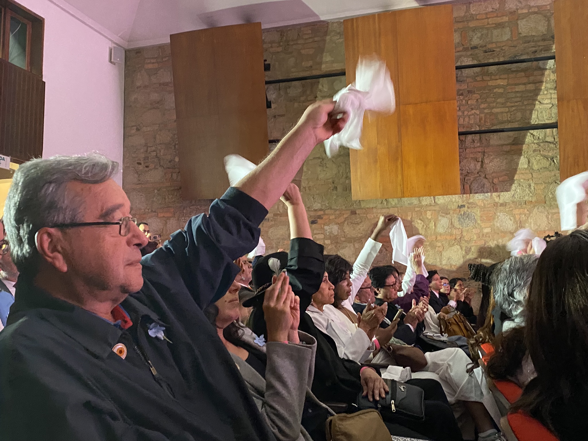 El día que Colombia reconoció a los servidores judiciales como víctimas
