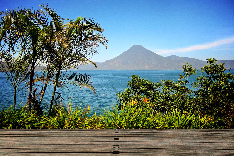 El lago Atitlán es uno de los lagos más hermosos del mundo.Pixabay(Le puede interesar:Se podrá viajar sin cuarentena entre Bulgaria, Serbia y Grecia)