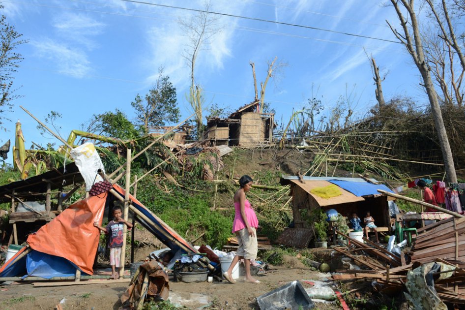 Ya son 456 los cadáveres recuperados tras tifón «Bopha»
