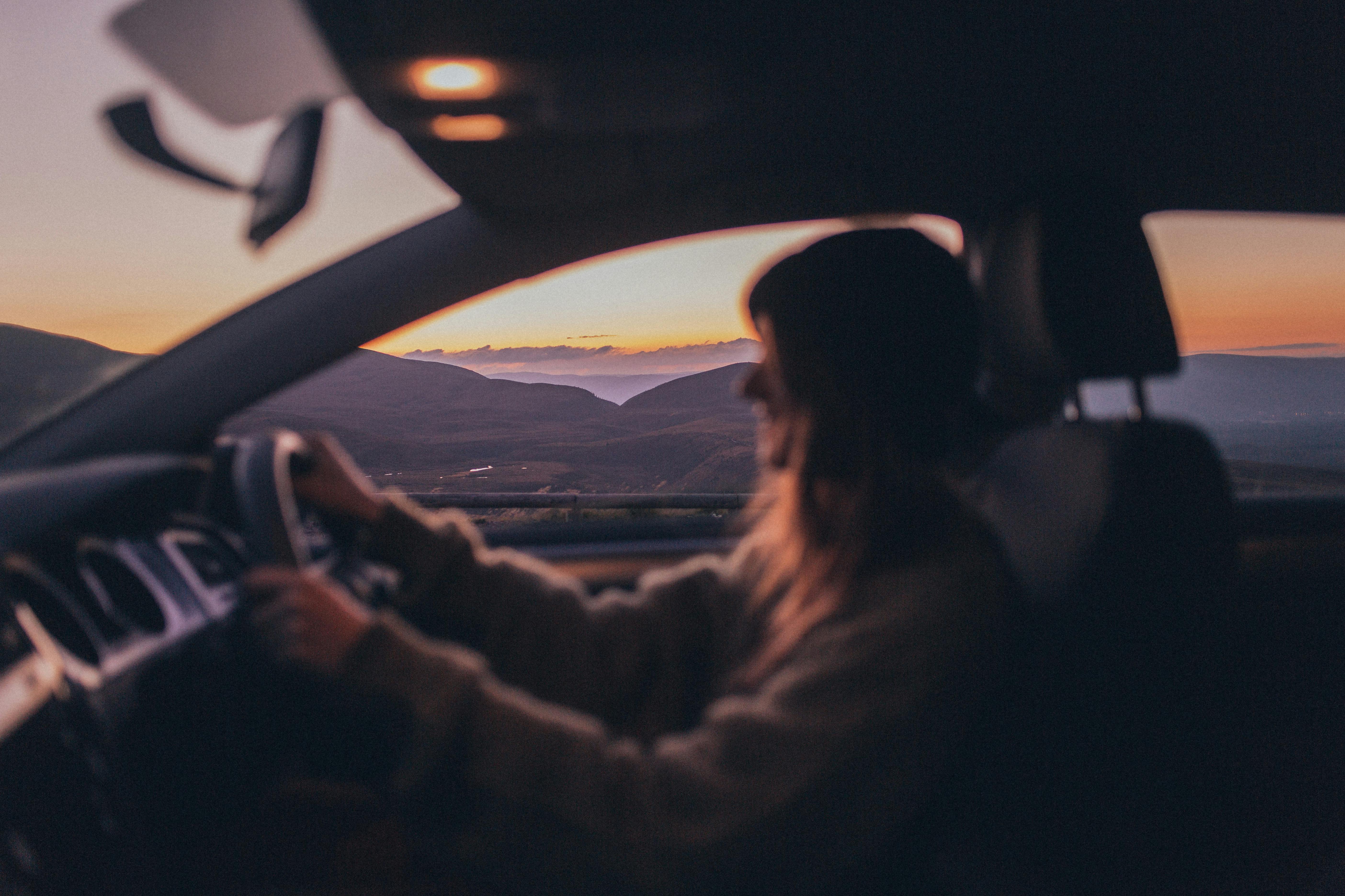 ¿Cómo detectan los carros los microsueños al volante con sensores de fatiga?