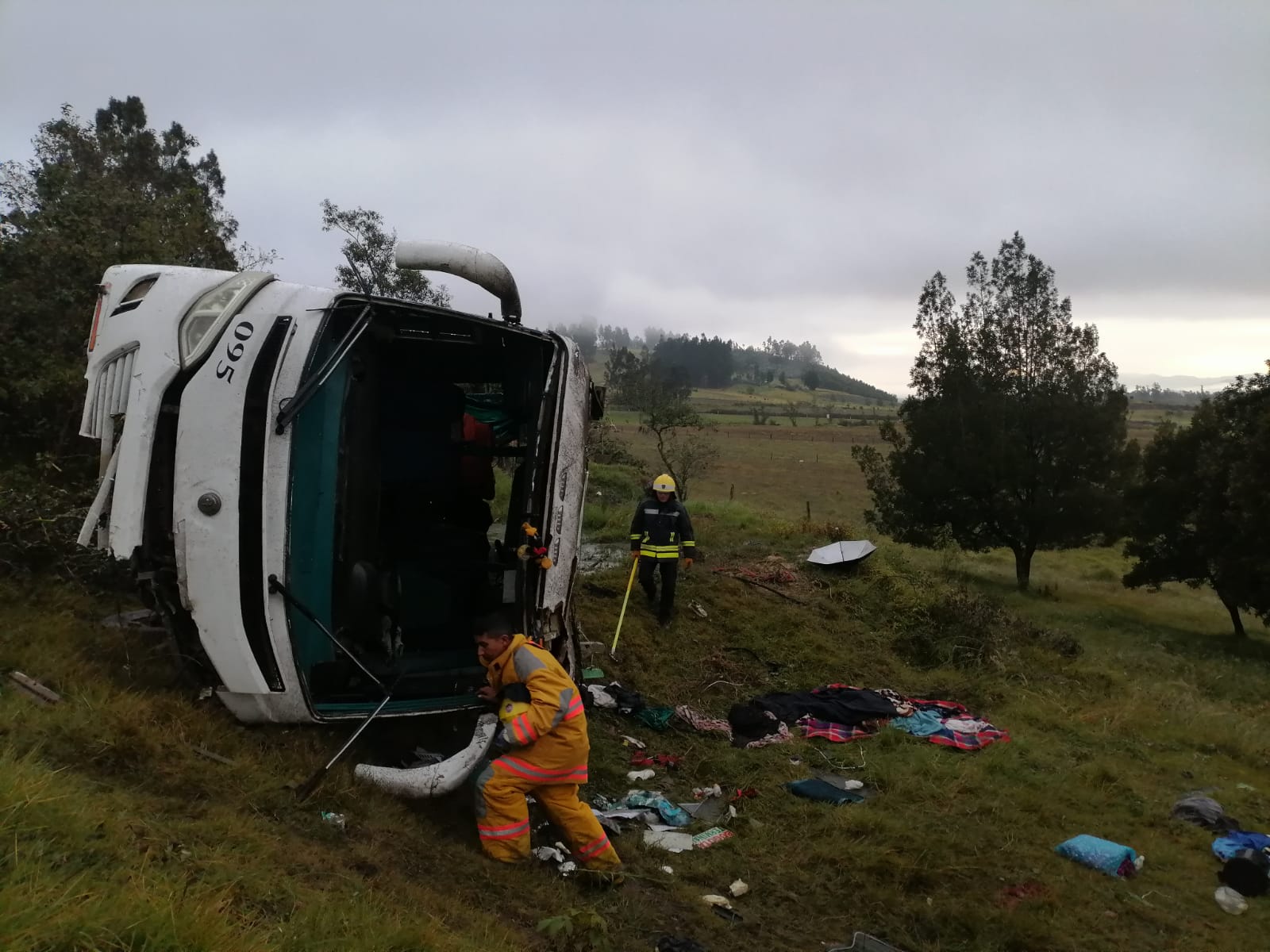 Un muerto y más de 20 heridos dejó grave accidente en vía Chiquinquirá-Ubaté