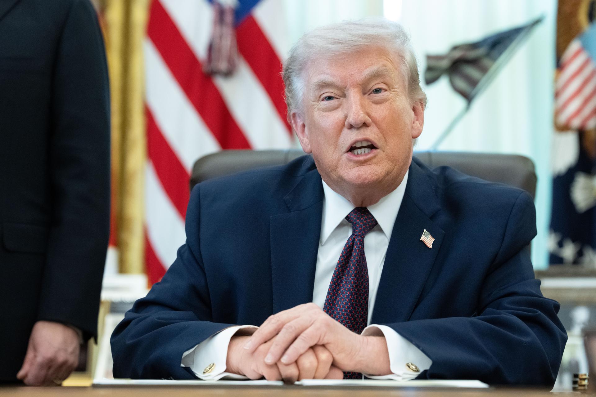 Guerra en Oriente Medio: Trump pone un límite para salir de Irán, que niega negociaciones