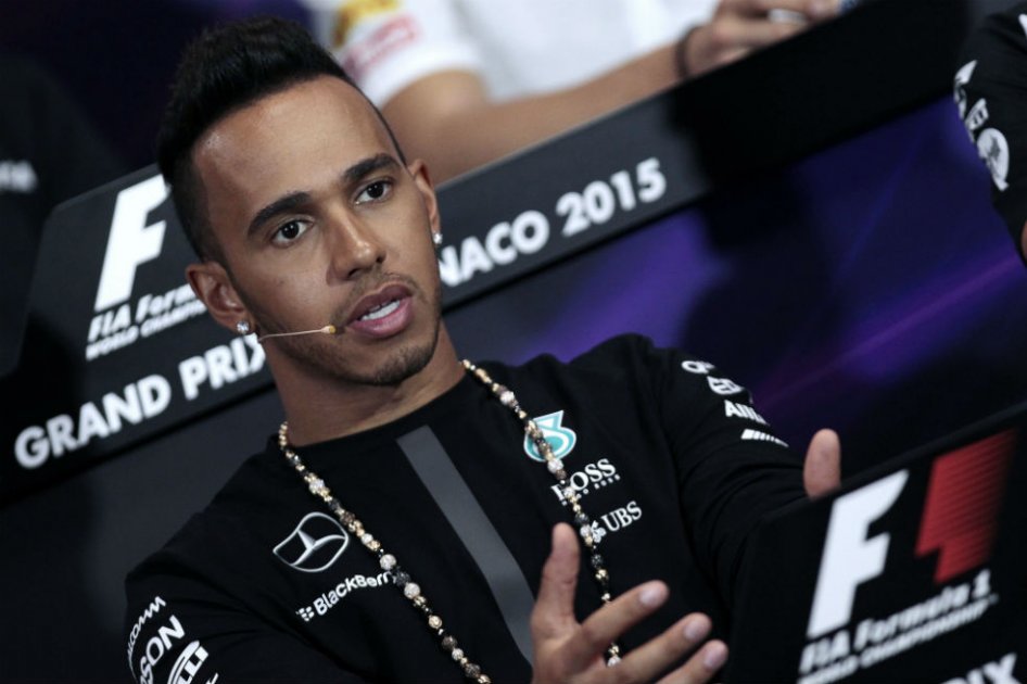 Lewis Hamilton durante la rueda de prensa previa al Gran Premio de Mónaco. Foto: AFP