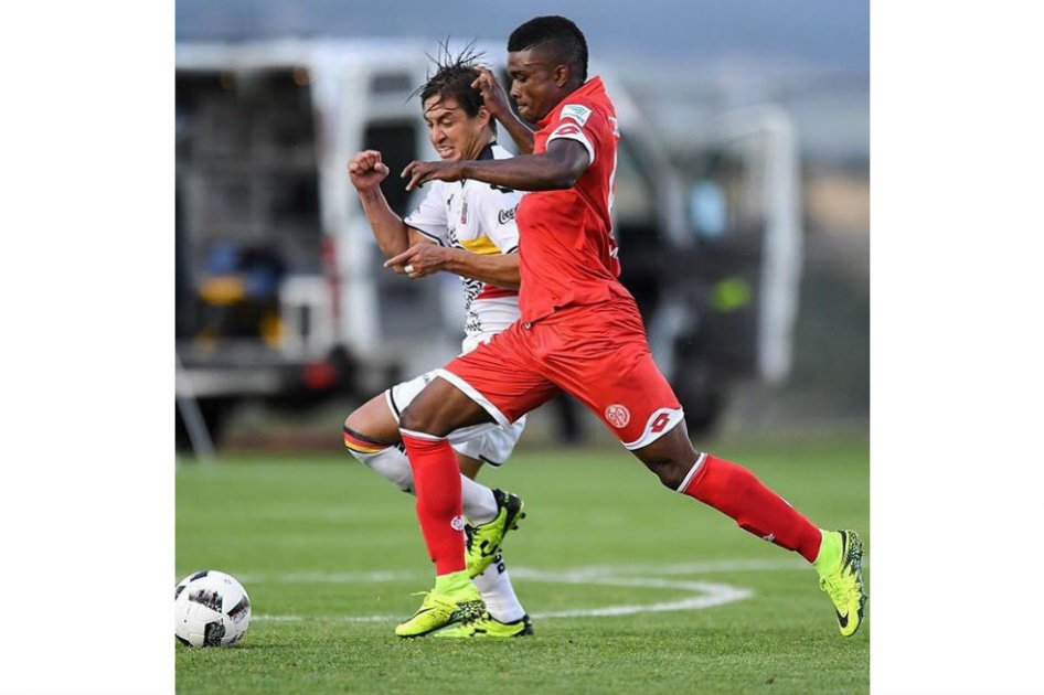 Jhon Córdoba anotó en la eliminación del Mainz de Alemania