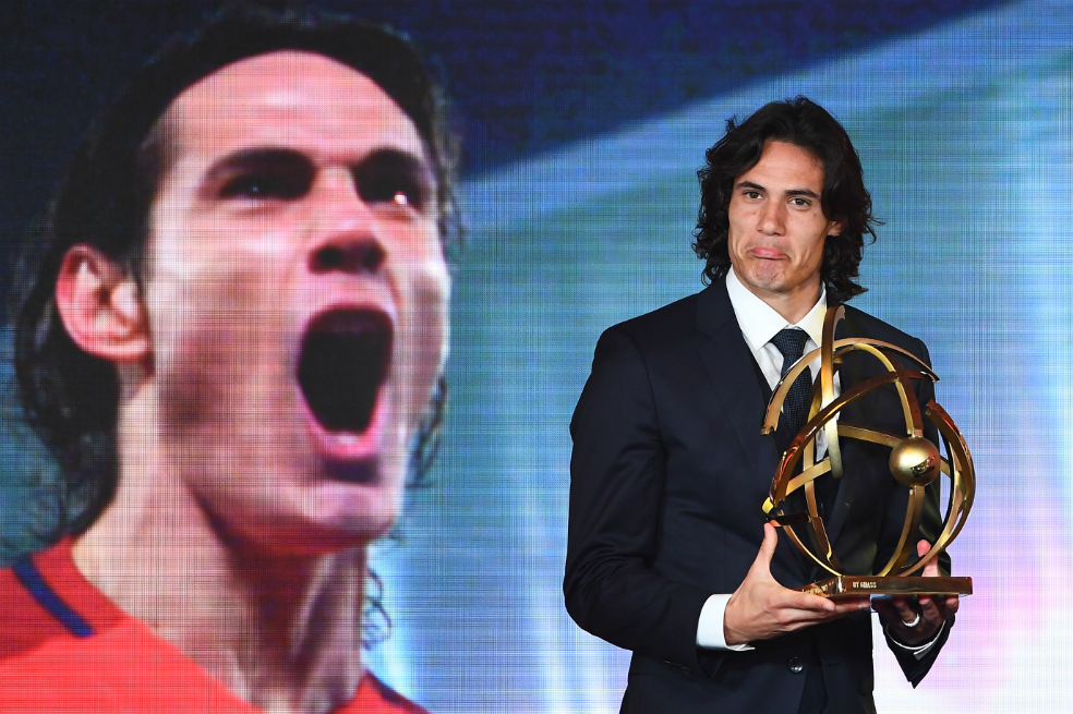 Edinson Cavani fue elegido como el mejor jugador del campeonato francés